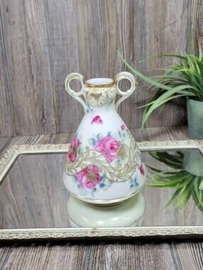 Antique Nippon Maple Leaf Vase Pink Roses Moriage Gold Double Handle (Repaired)